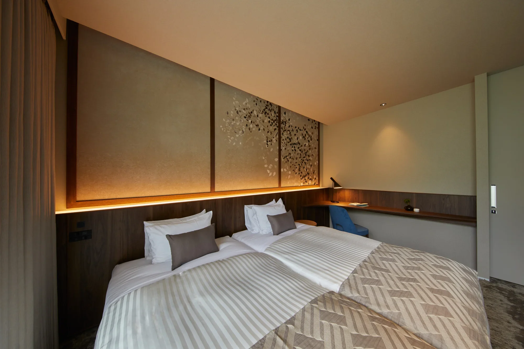 Bedrooms & Baths